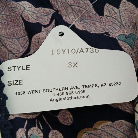 Angie navy ivory floral peasant vneck blouse Sz 3X NWT - Picture 6 of 6